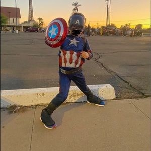 Captain America Halloween costume size 5-6